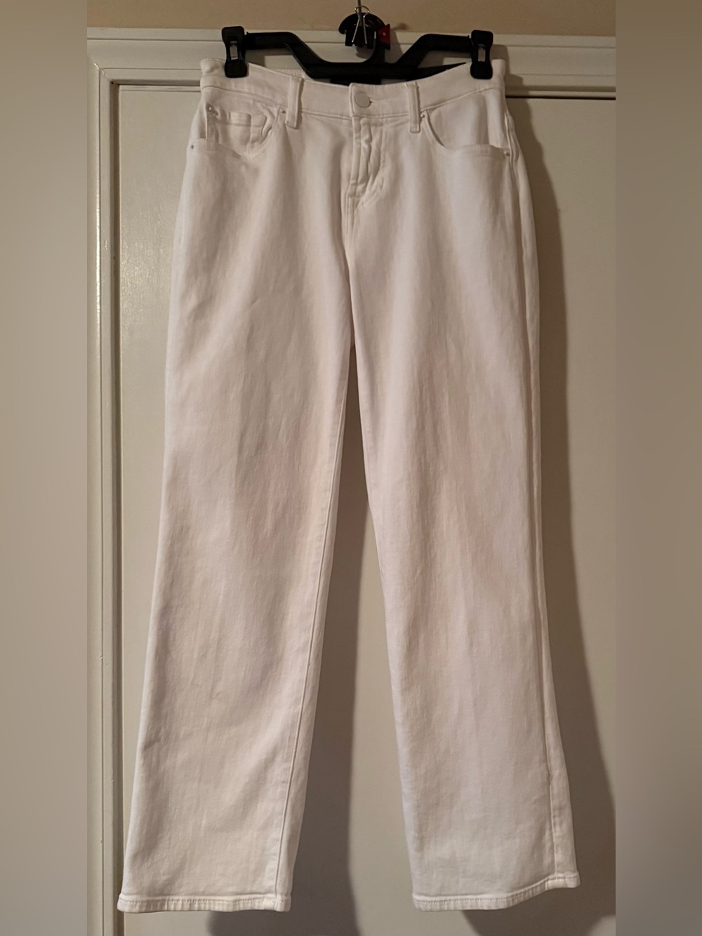 7 For All Mankind White Women’s Straight-Leg Jeans- NWT